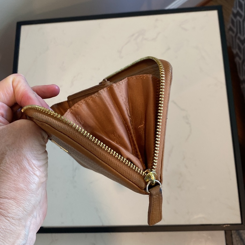 Kenneth Cole New York beige zip around accordion  wallet - Picture 12 of 13